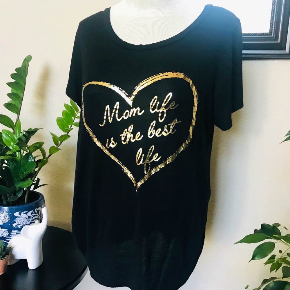 “Mom Life is the Best Life” Maternity Graphic T